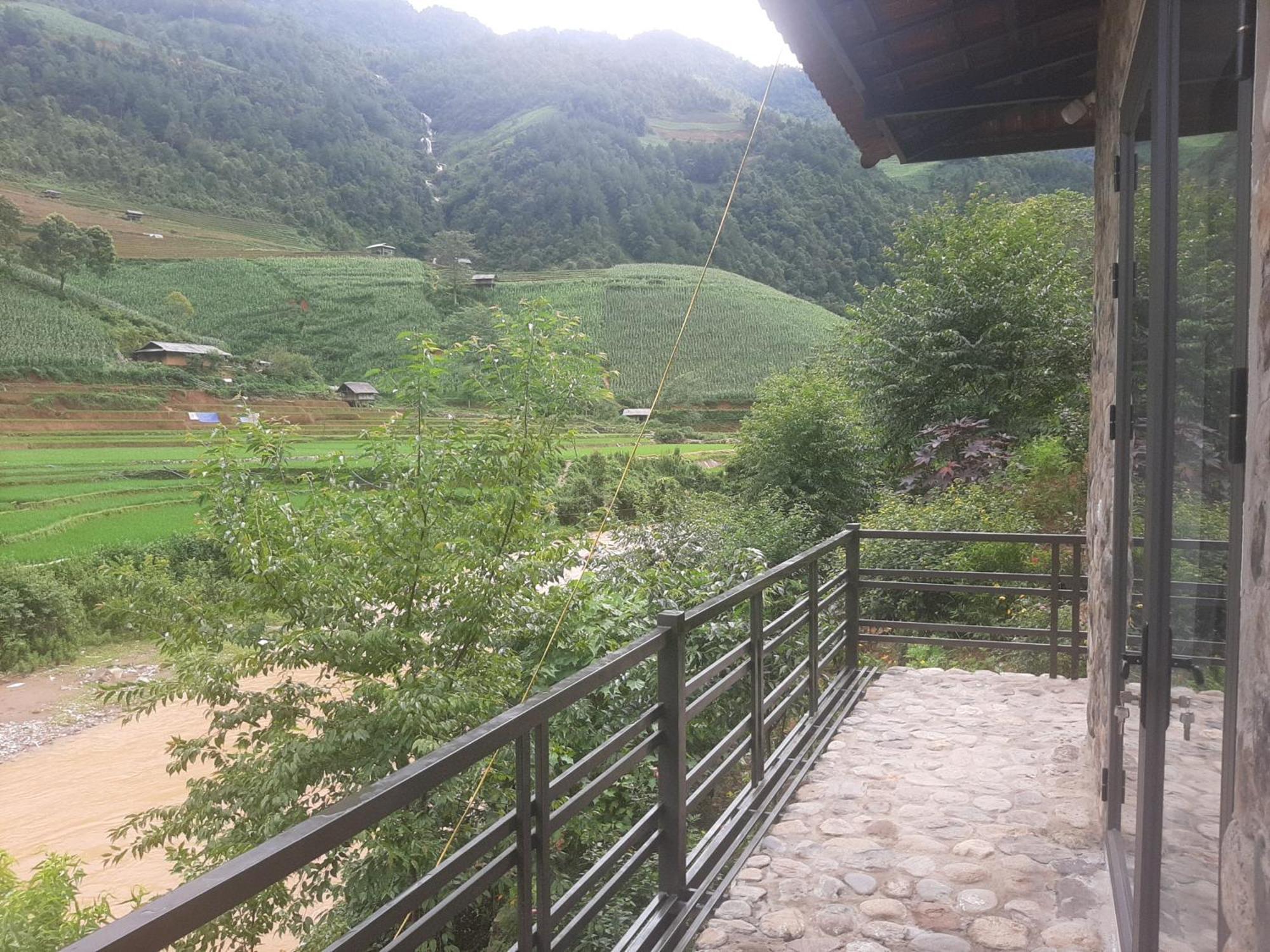 Dong Suoi H'Mong Homestay & Bungalow - Trek & Vegetarian Food Mu Cang Chai 外观 照片