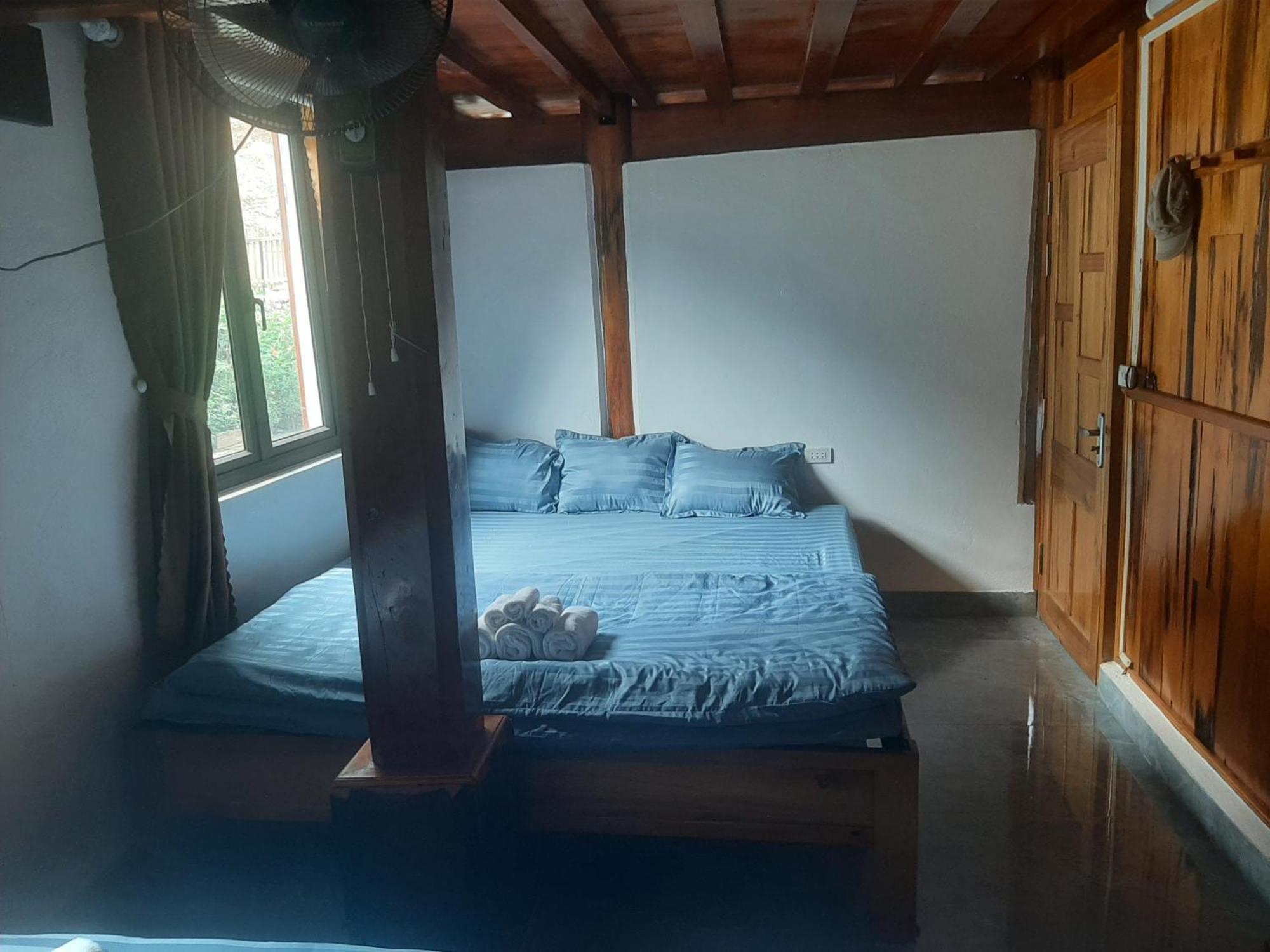Dong Suoi H'Mong Homestay & Bungalow - Trek & Vegetarian Food Mu Cang Chai 客房 照片
