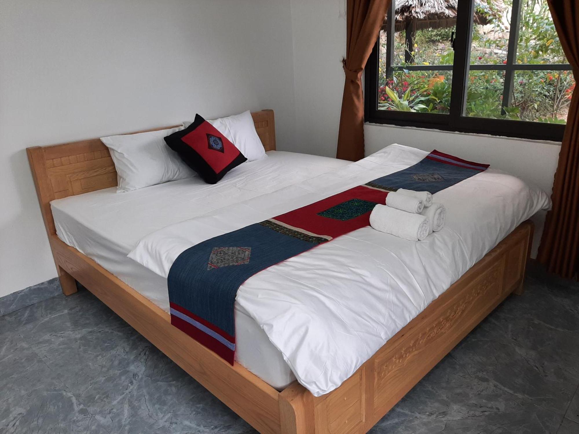 Dong Suoi H'Mong Homestay & Bungalow - Trek & Vegetarian Food Mu Cang Chai 客房 照片